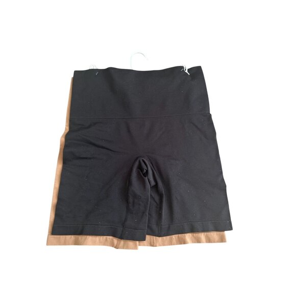 NEARLY NUDE Set of 2 Shaping Seamless Shorts Size Medium NEW NWOT - Picture 4 of 5